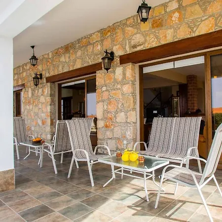Dream Palace Villa