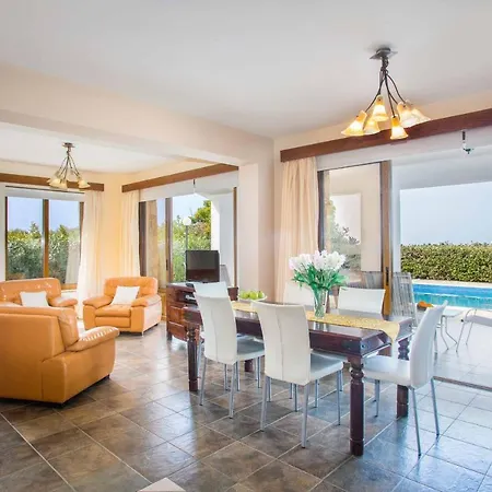 Dream Palace Villa
